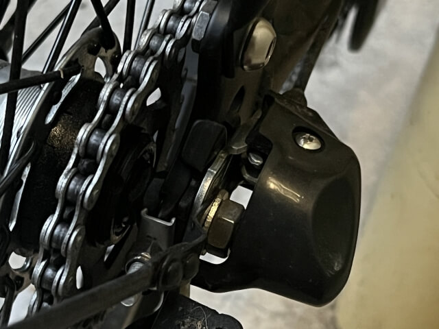 ロードバイクのチェーンが短いとどうなる？注意点を解説