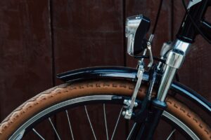 電動自転車パンク修理料金はいくら？相場とお店の選び方