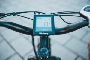 電動自転車の液晶が見えない？原因と費用、対処法を解説